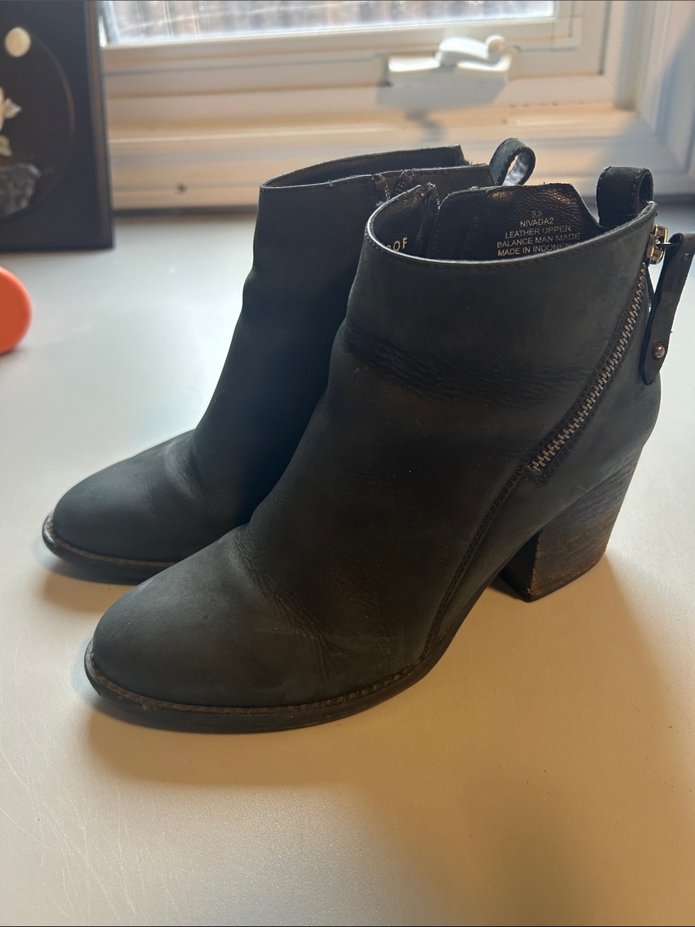 Women's Black Leather Side-Zip Block Heel Ankle Booties